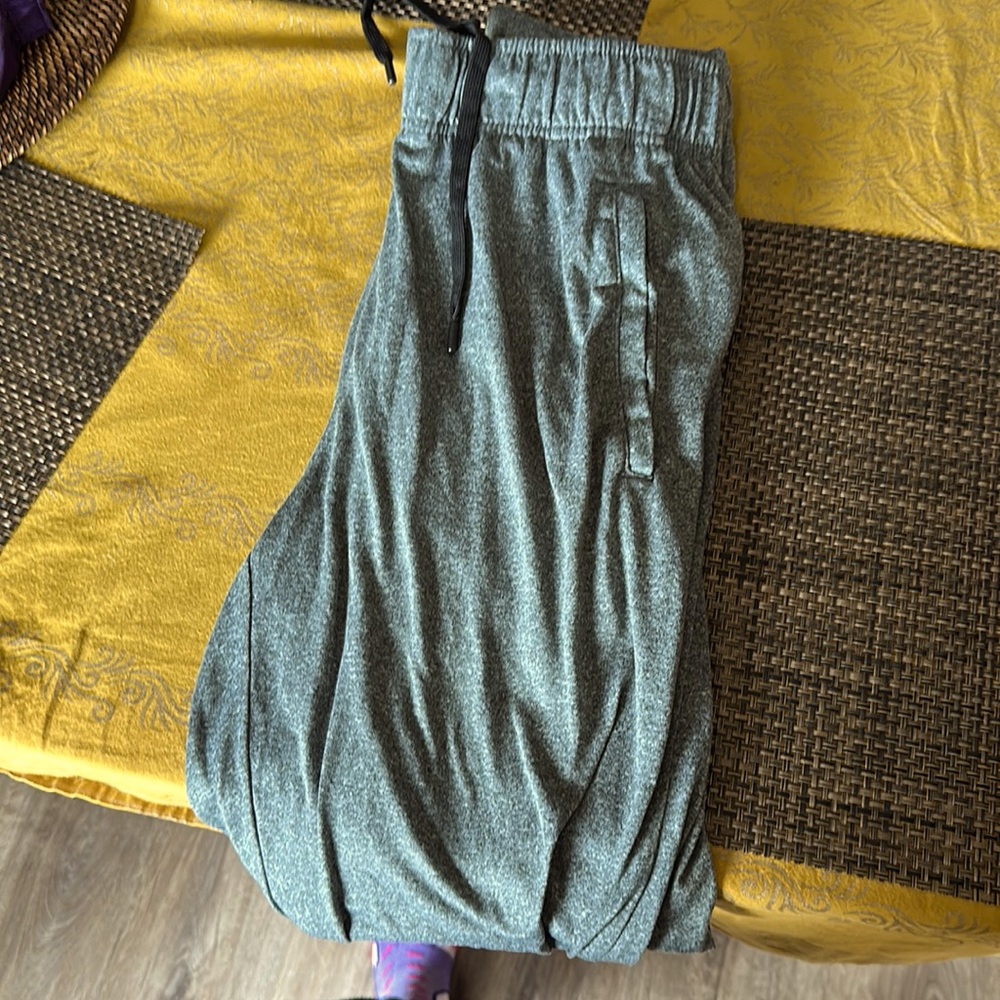 Balance collection men’s jogger with drawstring